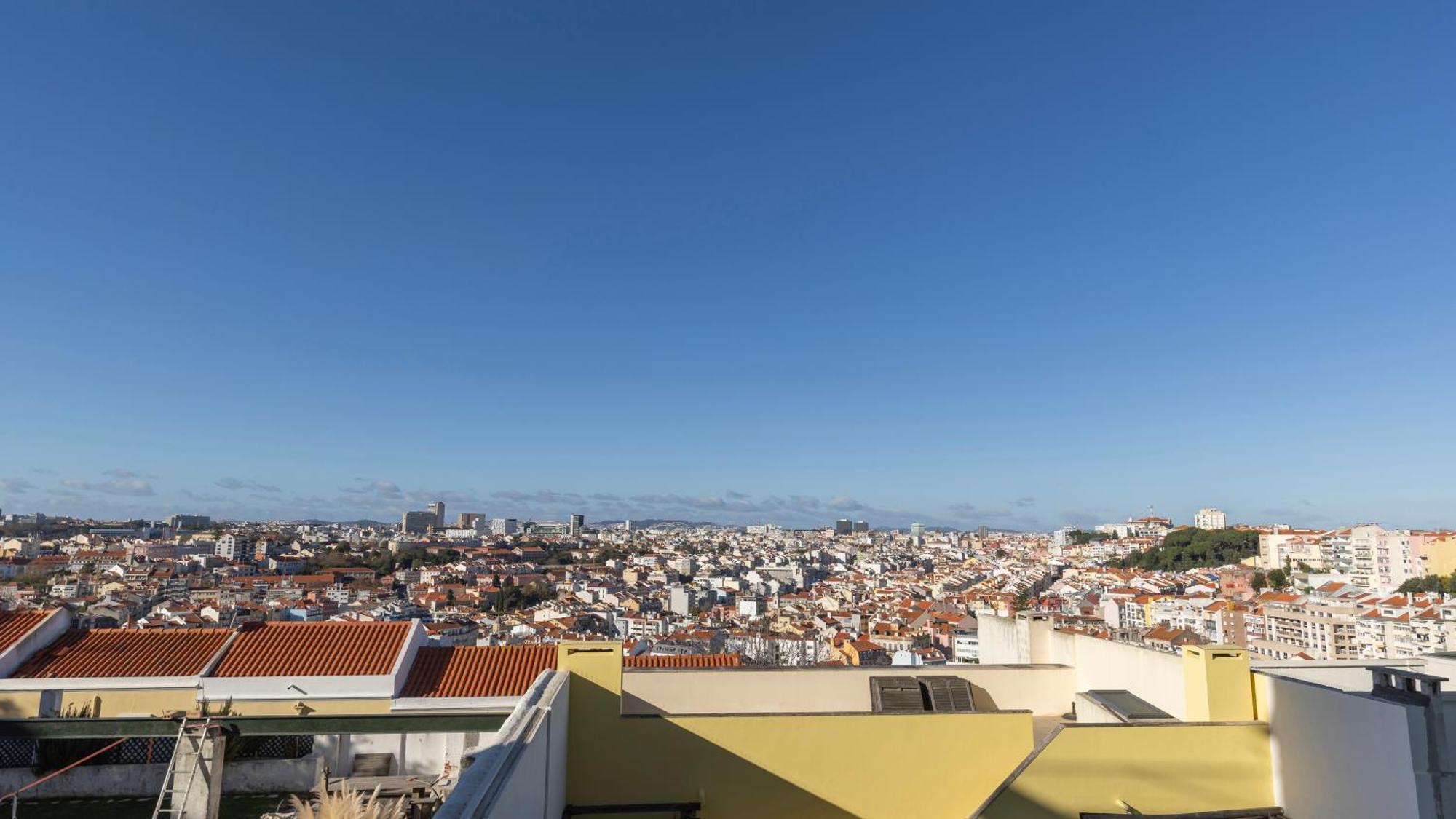 Stylish Apartment With Parking By Lovelystay Lisbona Esterno foto