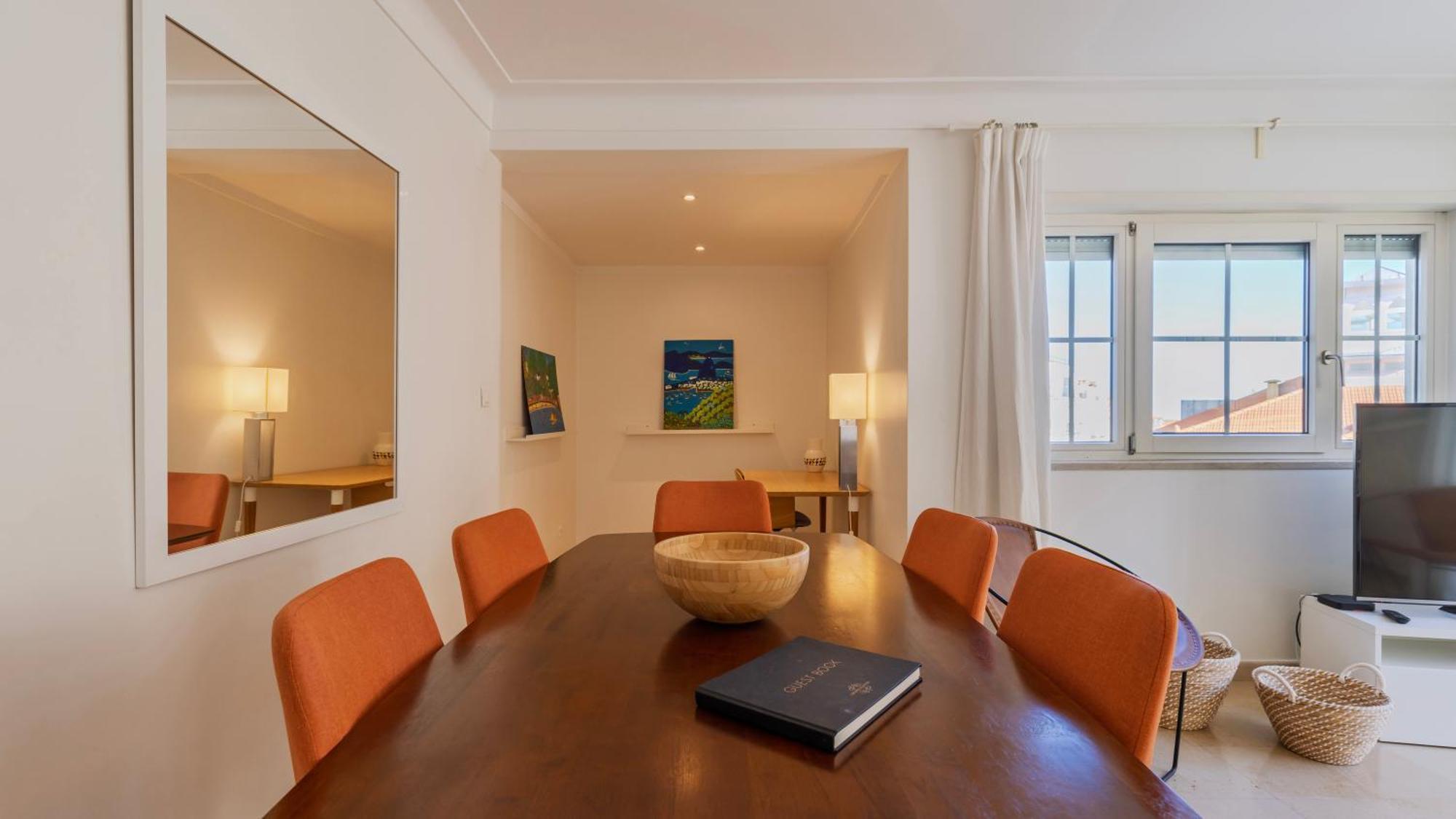 Stylish Apartment With Parking By Lovelystay Lisbona Esterno foto