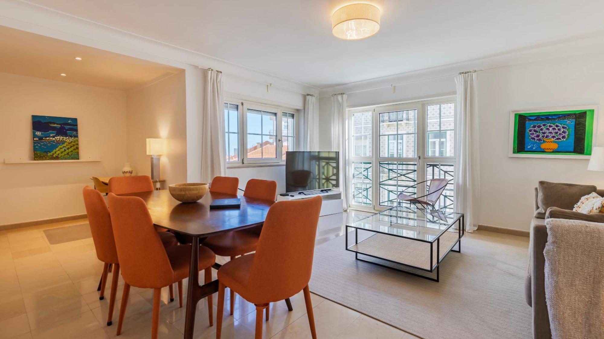 Stylish Apartment With Parking By Lovelystay Lisbona Esterno foto