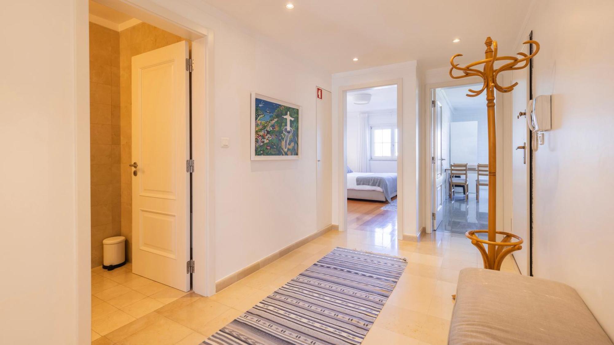Stylish Apartment With Parking By Lovelystay Lisbona Esterno foto