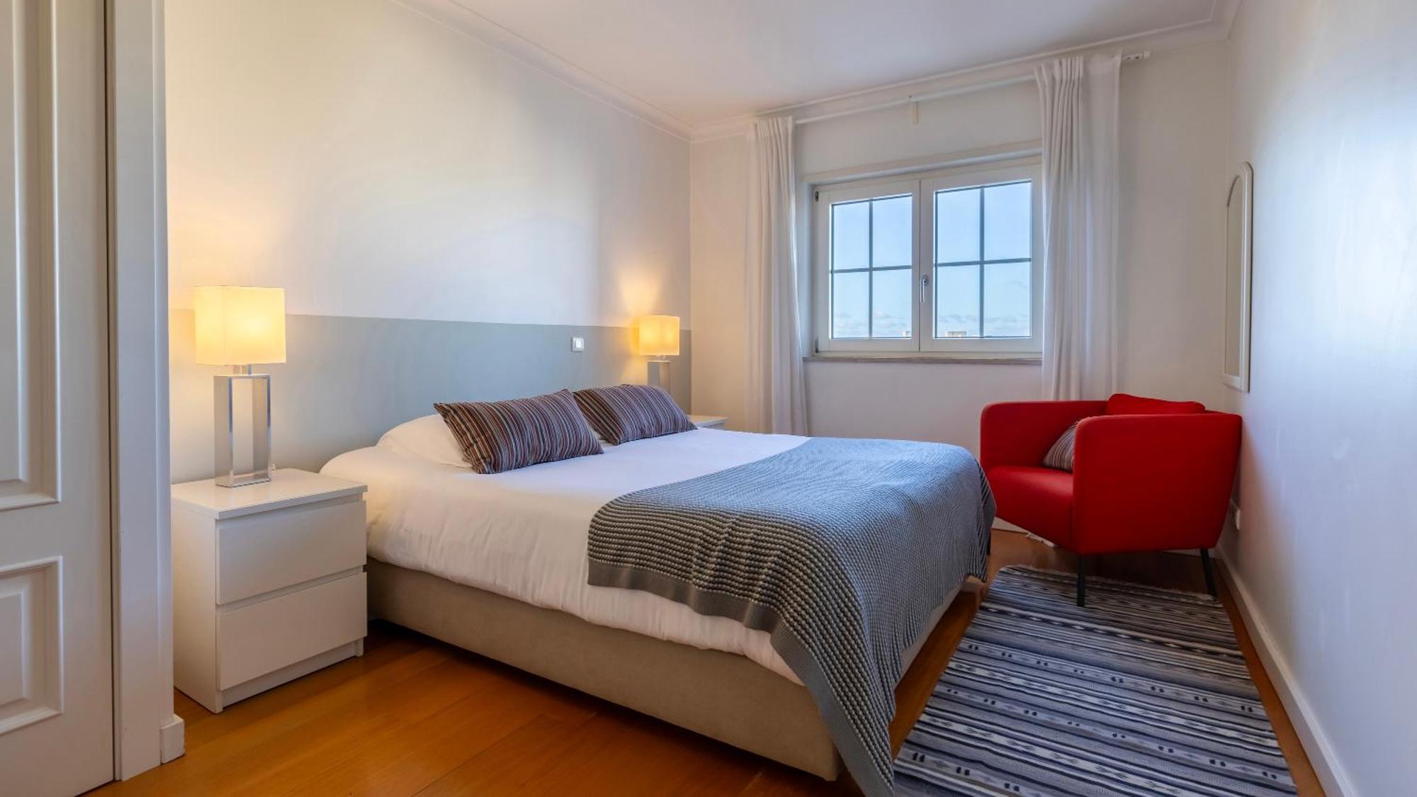 Stylish Apartment With Parking By Lovelystay Lisbona Esterno foto