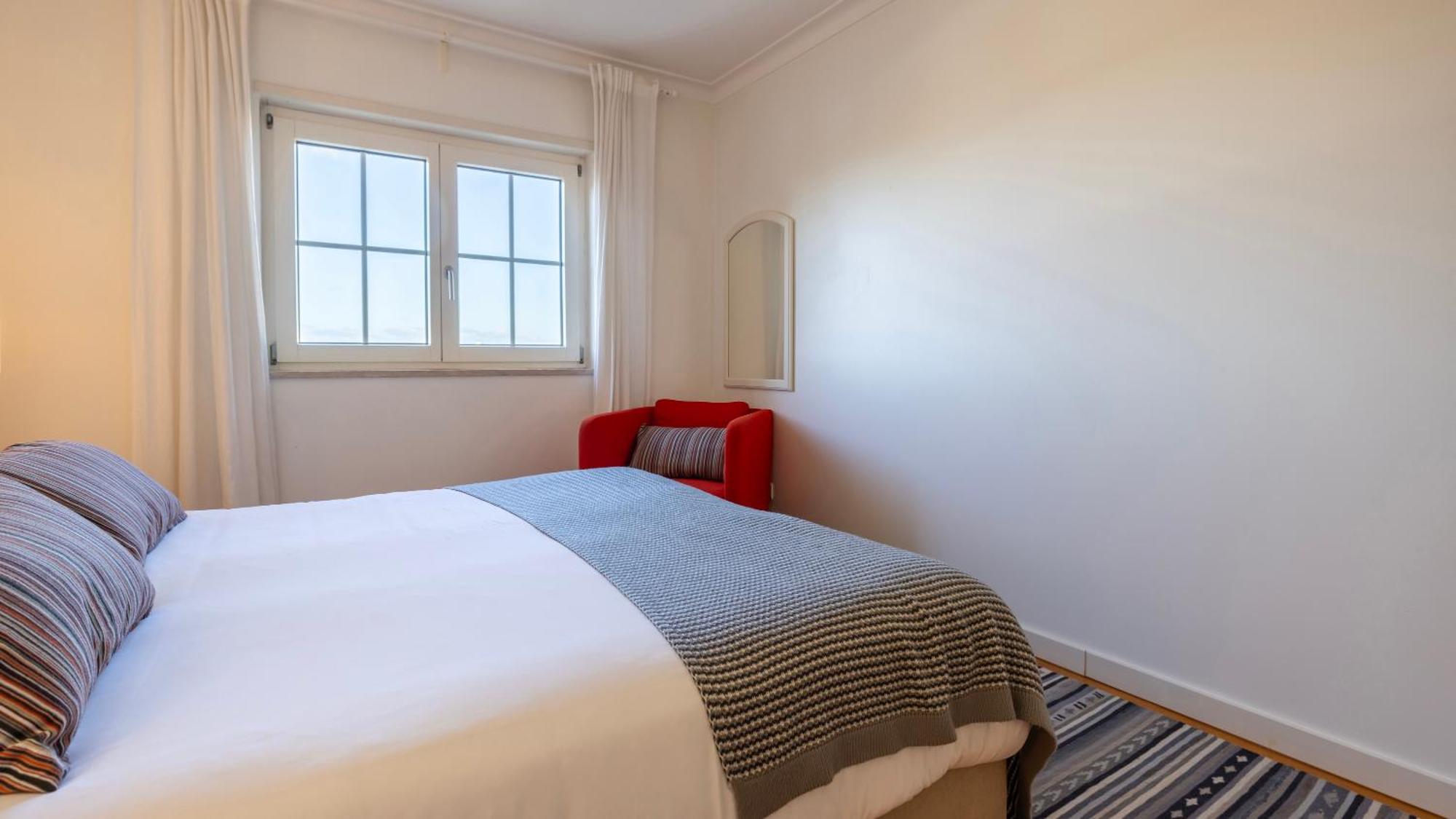 Stylish Apartment With Parking By Lovelystay Lisbona Esterno foto