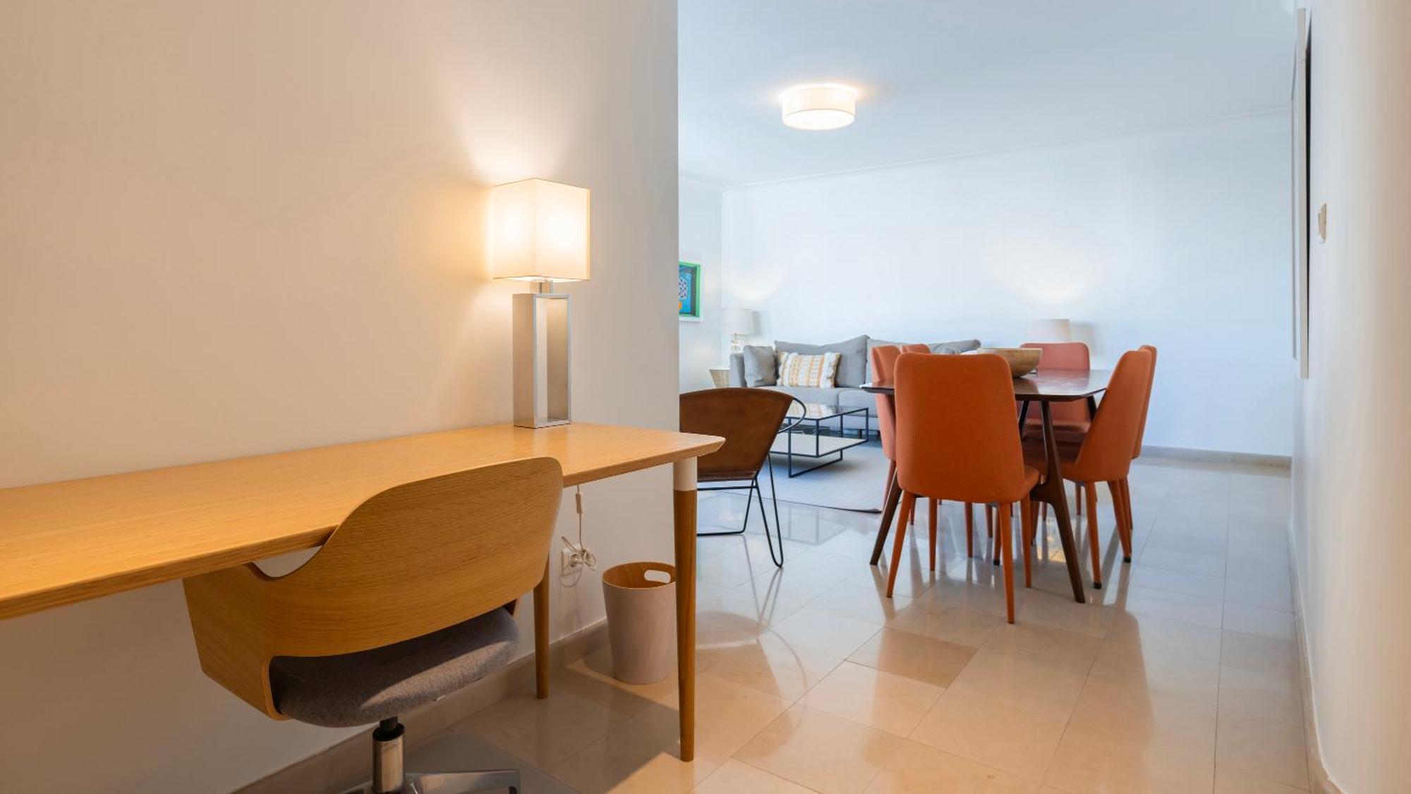 Stylish Apartment With Parking By Lovelystay Lisbona Esterno foto